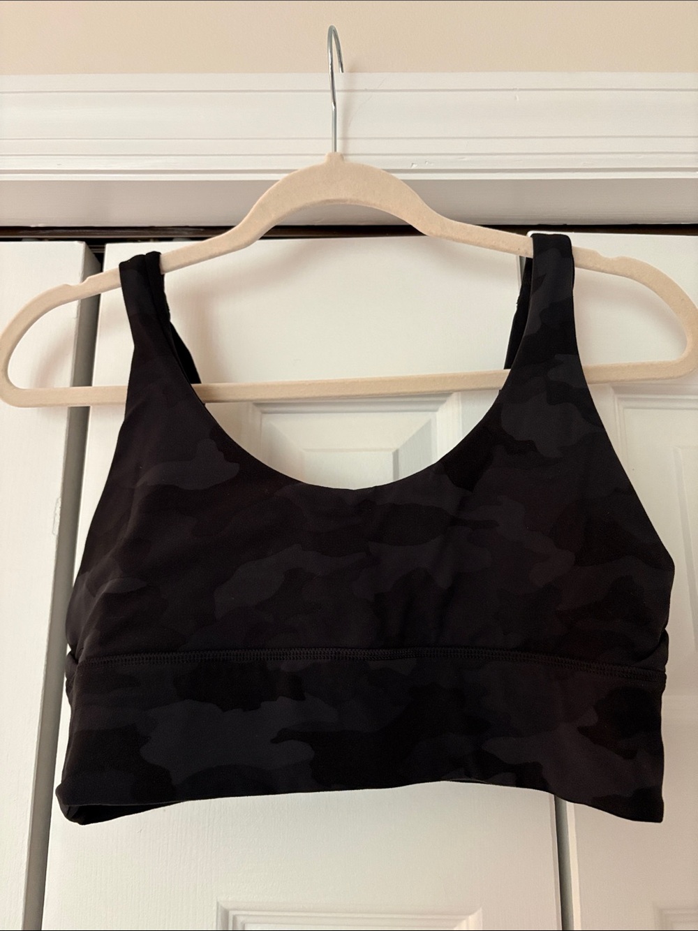 lululemon athletica Black Camo Scoop Neck Sports Bra Size 10 A/B